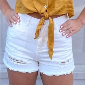 WHITE JEAN SHORTS